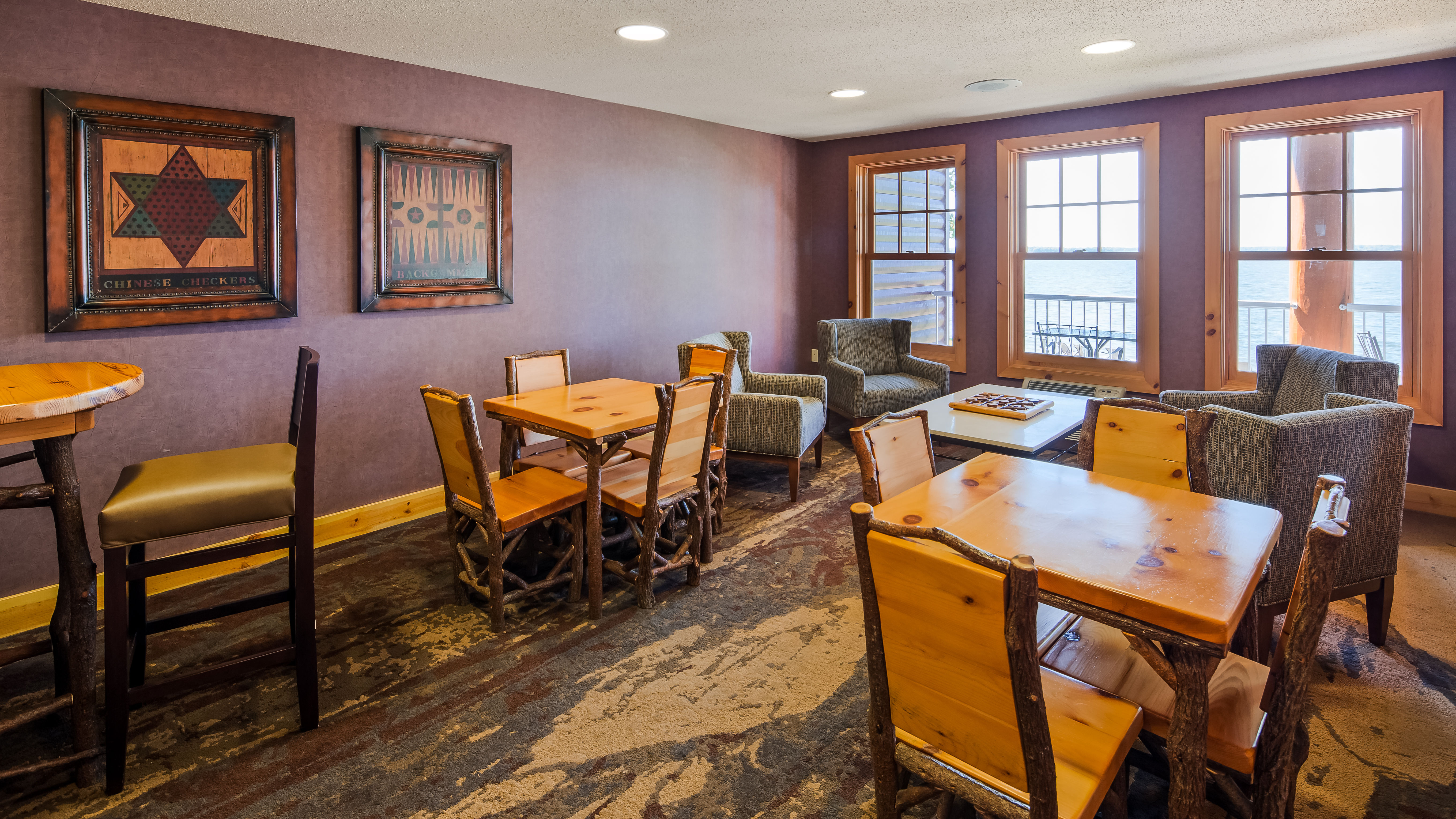 Detroit Lakes Hotel Lodging Lakefront King Kitchenette Suites