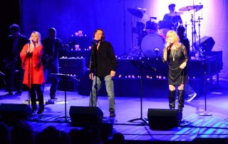 Rumours & Dreams Fleetwood Mac Tribute at the Holmes Theatre