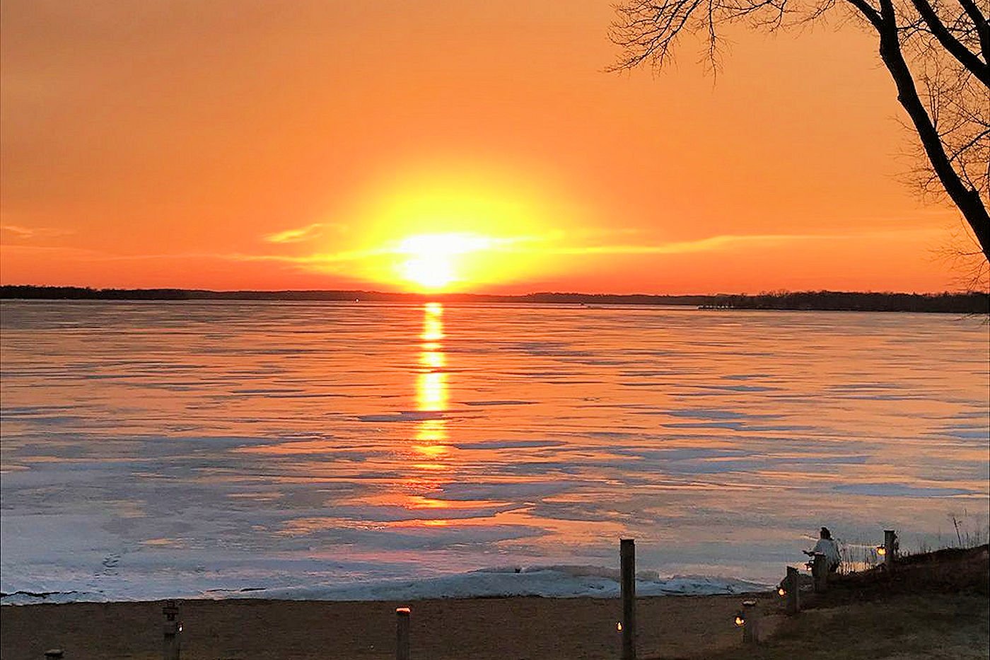 March 4, 2017 Big Detroit Lake Sunset at The Lodge on Lake Detroit