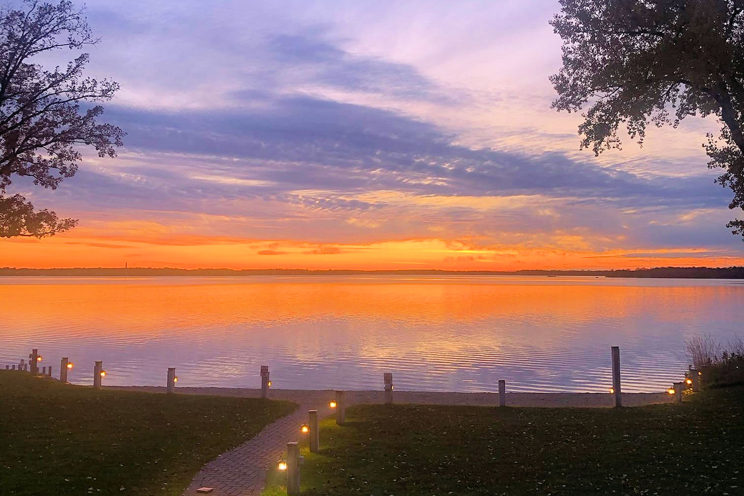 October 14, 2019 Big Detroit Lake Sunset at The Lodge on Lake Detroit